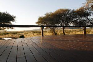 Terrasse en bambou MOSO® dans Matla Game Lodge, réserve de Madikwe