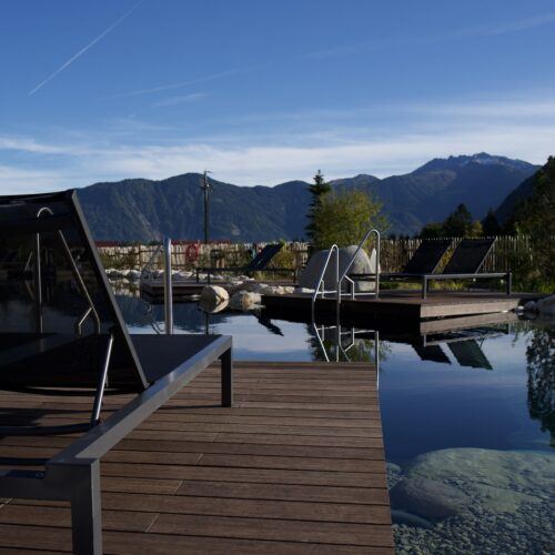La terrasse en bambou MOSO Bamboo X-treme est installée à l'hôtel Wellnessresidenz Alpenrose